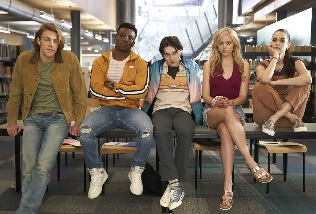 UM DE nOS ESTA MENTINDO FINAL EXPLICADO