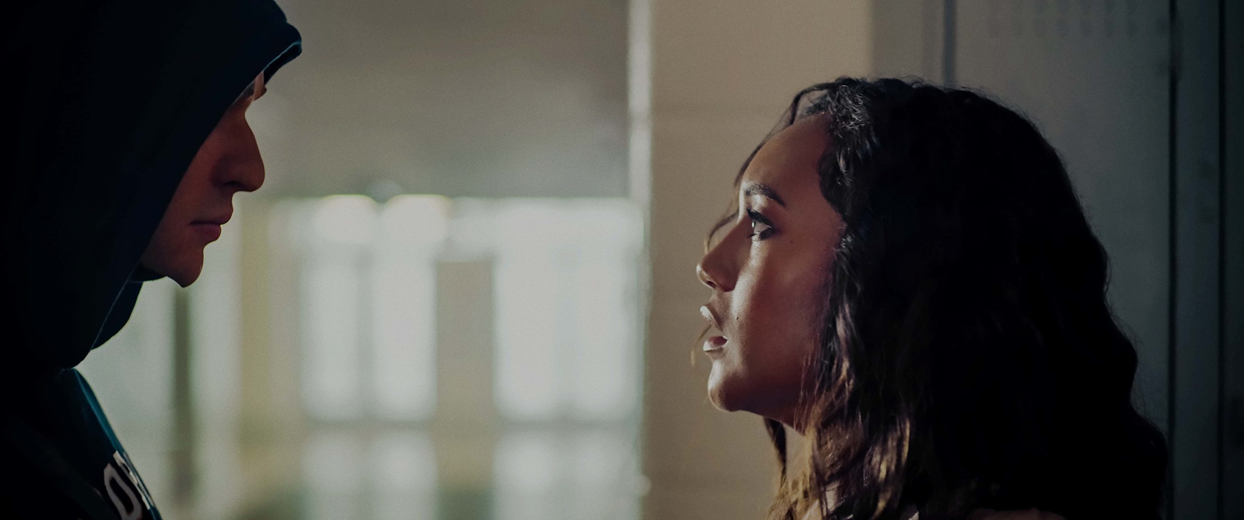 40464a11 c84d 47b6 a065 3287d29c9d91 scaled Tem Alguém Na Sua Casa: Veja o Final Explicado do filme da Netflix