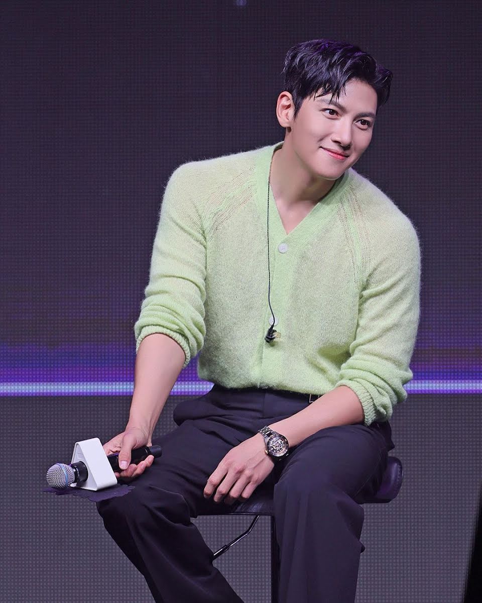 Ator Ji Chang Wook escolhe seus 4 grupos de K Pop favoritos 2 Ator Ji Chang Wook escolhe seus 4 grupos de K-Pop favoritos