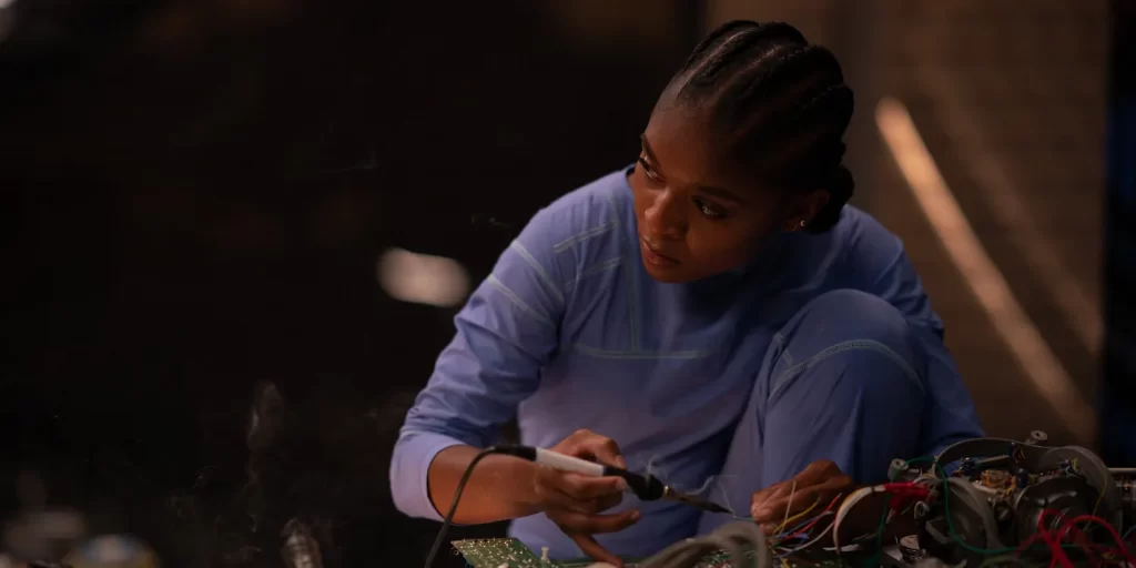 Como a origem de Riri Williams em Wakanda Para Sempre configura seu futuro no MCU