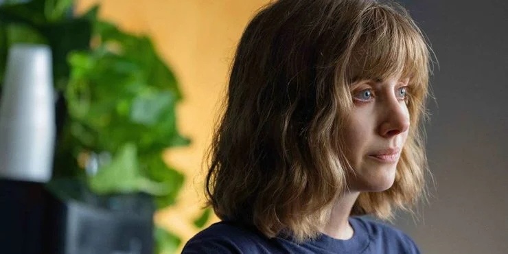 Horse Girl Alison Brie Sarah 10 filmes da Netflix que destacam a saúde mental