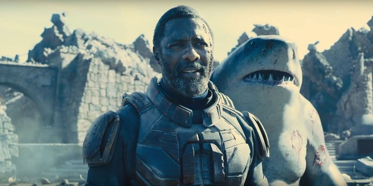 Idris Elba as Bloodsport Steve Agee and Sylvester Stallone as King Shark The Suicide Squad O Esquadrão Suicida deixa 11 grandes perguntas sobre a Força-Tarefa X