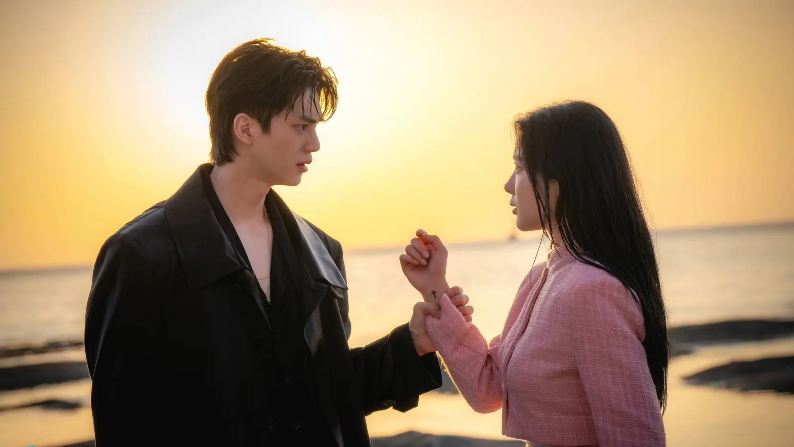 Song Kang e Kim Yoo Jung se casam em "Meu Demônio Favorito"