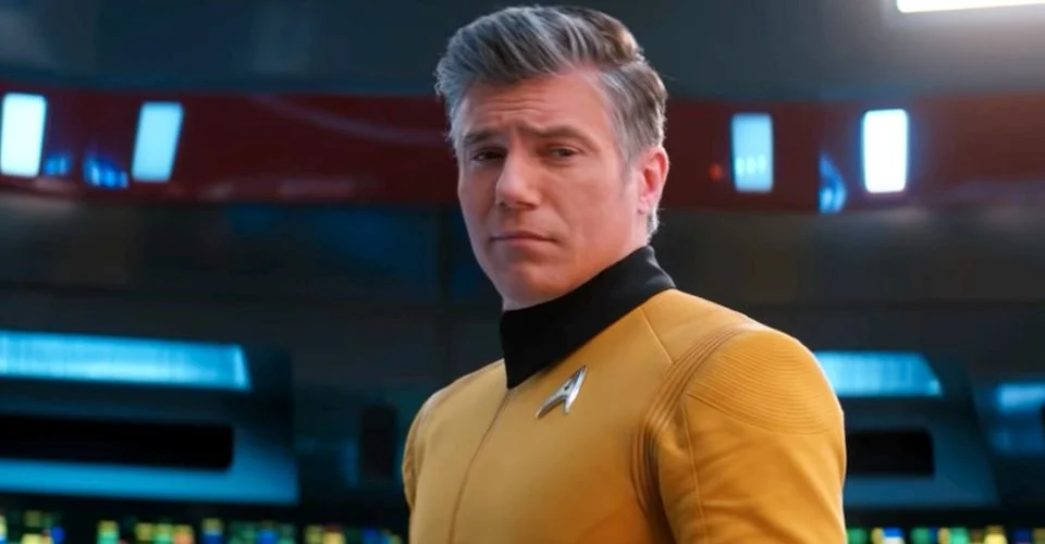 Star Trek Strang New Worlds Anson Mount as Captain Christopher Pike Strange New Worlds: De toda franquia Star Trek é a melhor avaliada