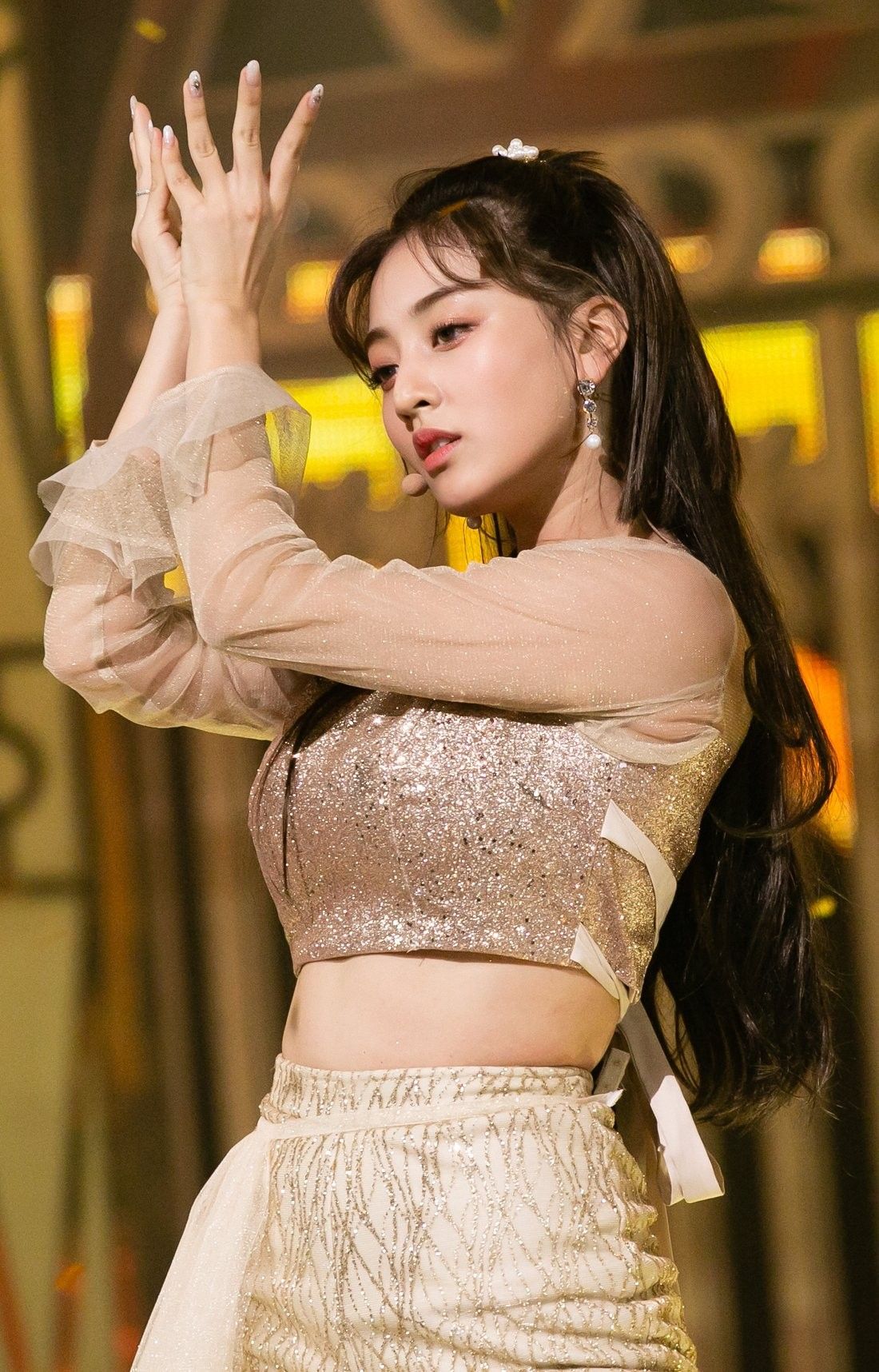 TWICE Jihyo Ugly em turne Estilista criticado por ONCEs 2 TWICE Jihyo ‘Ugly’ em turnê? Estilista criticado por ONCEs