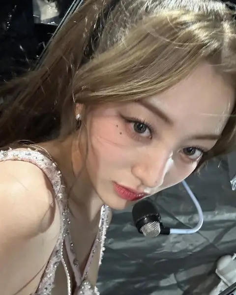 TWICE Jihyo surpreende fas com novo penteado e semelhanca impressionante com idolo de grupo misterioso 1 Jihyo do TWICE surpreende fãs com novo penteado e semelhança impressionante com ídolo de grupo misterioso