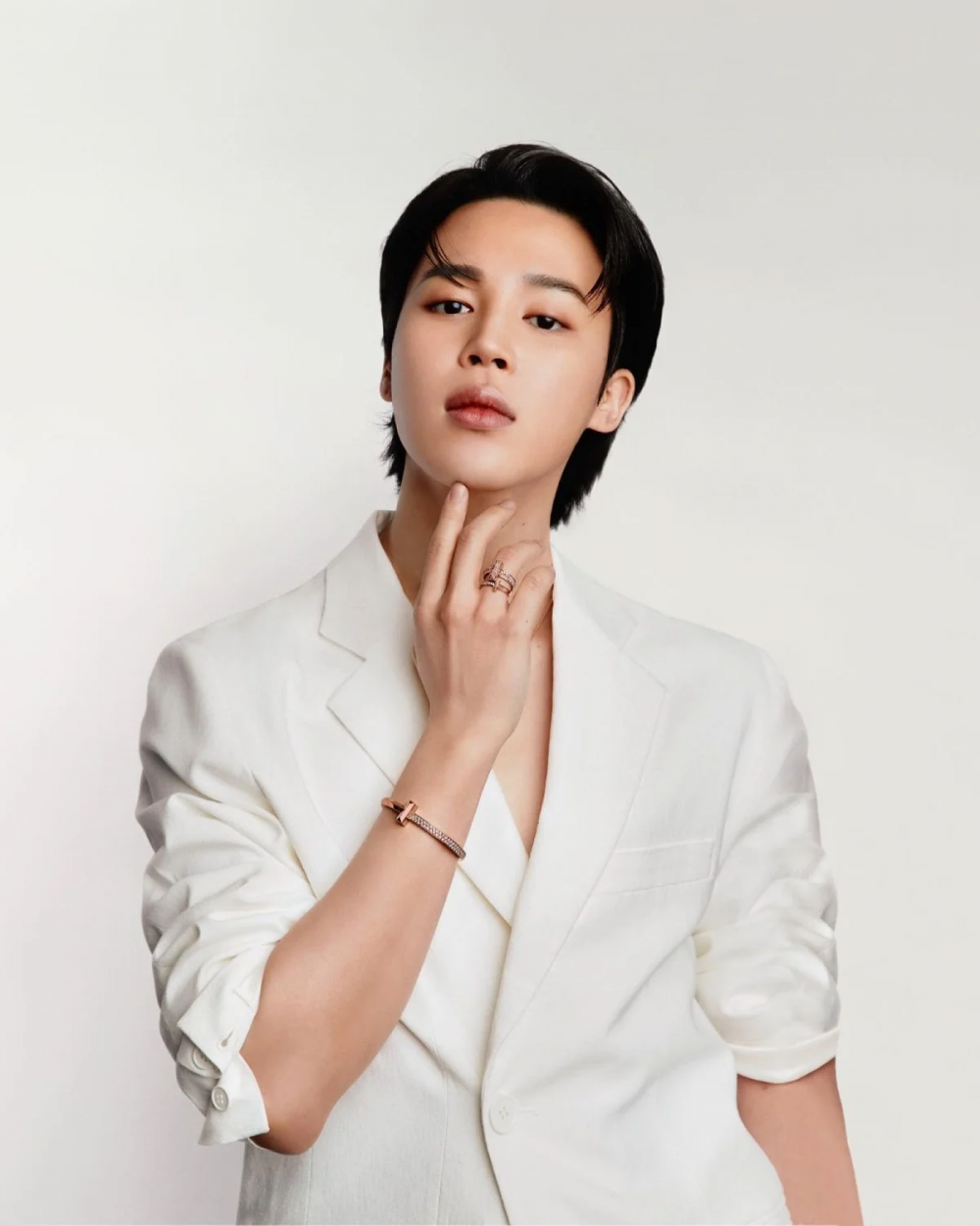 Tiffany & Co. lança primeira campanha deslumbrante com o embaixador global Jimin do BTS