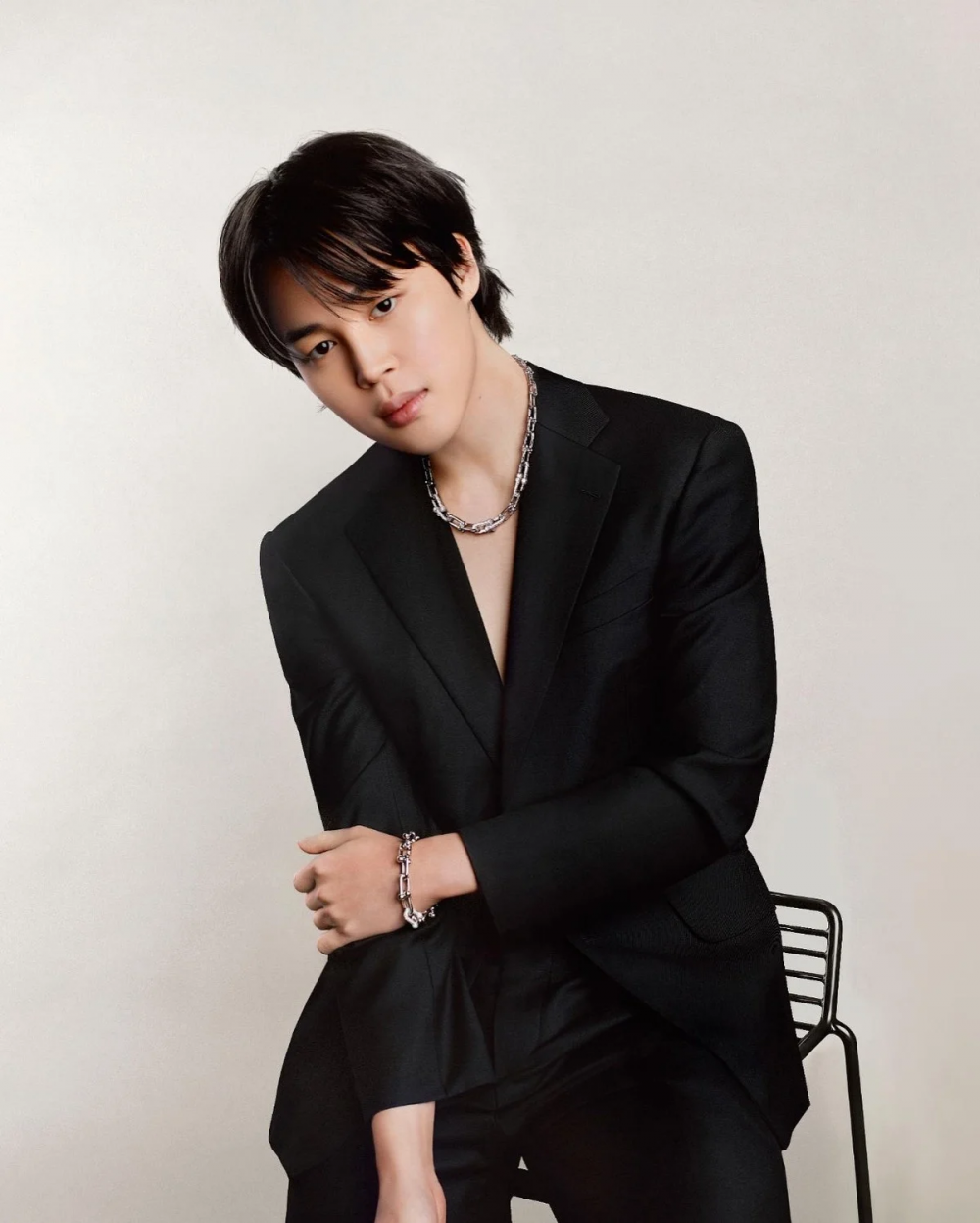 Tiffany & Co. lança primeira campanha deslumbrante com o embaixador global Jimin do BTS