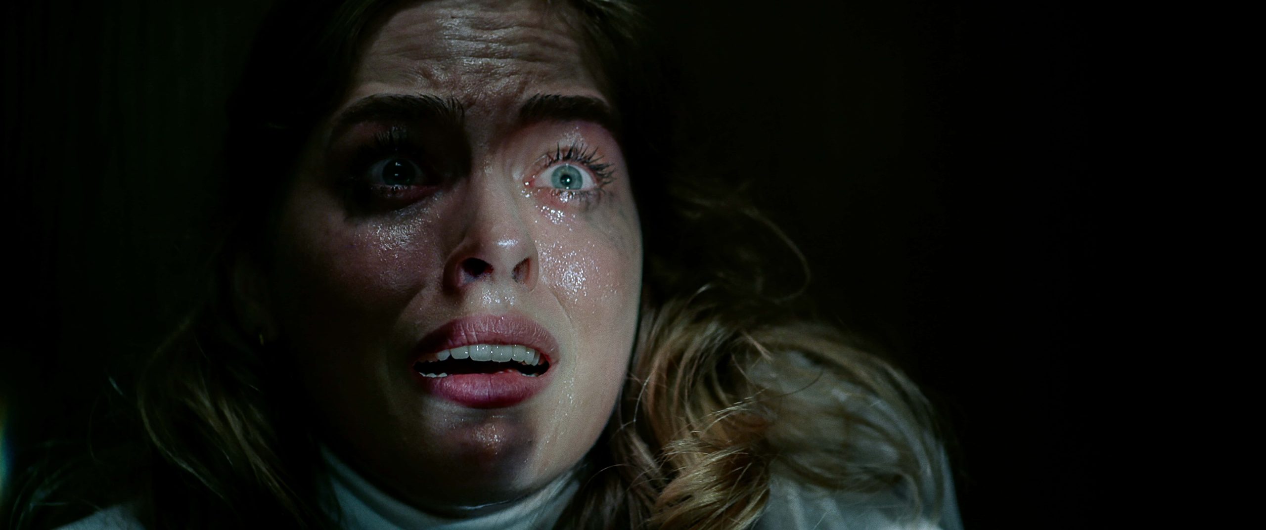 ccae3710 d513 4dd4 b62c 33526b975607 scaled Tem Alguém Na Sua Casa: Veja o Final Explicado do filme da Netflix