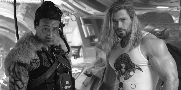 chris hemsworth thor 4 social Thor 4 – Love And Thunder: Data de lançamento, elenco, conexões do MCU e enredo