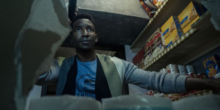 netflix archive 81 dan compound wall 1 Arquivo 81: Perguntas sem resposta deixadas na primeira temporada