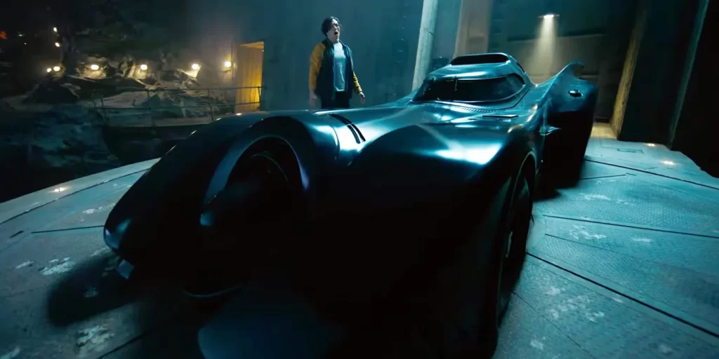 the flash ezra miller batmobile the-flash-ezra-miller-batmobile