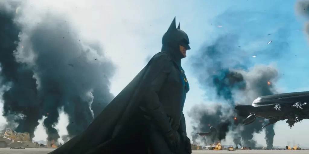 the flash trailer michael keaton batman 1 the-flash-trailer-michael-keaton-batman (1)