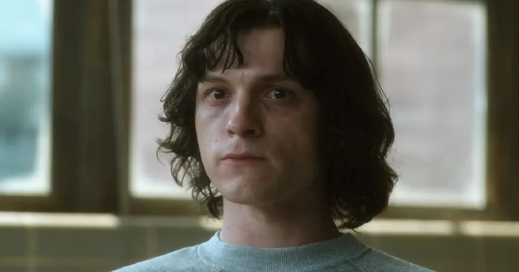 tom-holland-in-the-crowded-room