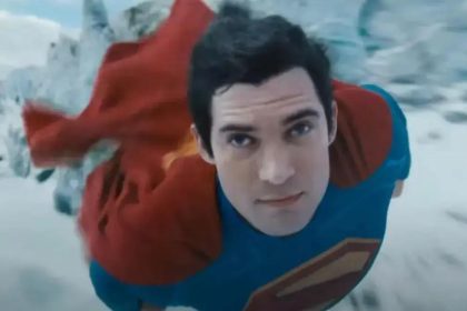 James Gunn Revela Segredos Sobre o Voo Controverso de Superman
