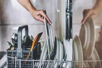 12 Itens de Cozinha que Seu Lava-Louças pode Danificar