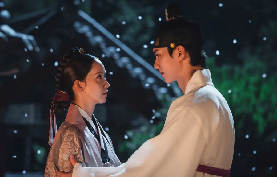 O elenco e a tripulação de 'Bon Appetit,' Majestade 'serão reportados para recompensar férias! 8 O elenco e a tripulacao de Bon Appetit Majestade serao