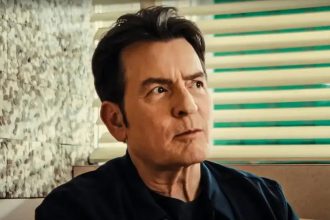 Documentário revelador sobre Charlie Sheen: vida, sobriedade e escândalos 3 Documentário revelador sobre Charlie Sheen: vida, sobriedade e escândalos