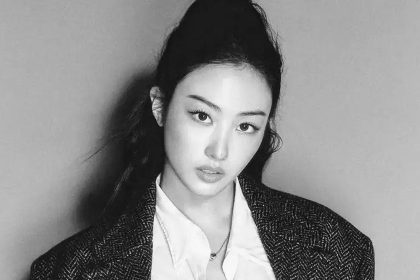 Gawon da MEOVV brilha na capa da L’Officiel Singapore com Prada