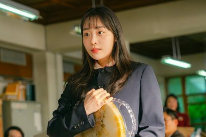 Kim Min Ha pratos sobre como se preparar para os anos 90 no próximo drama "Typhoon Family"