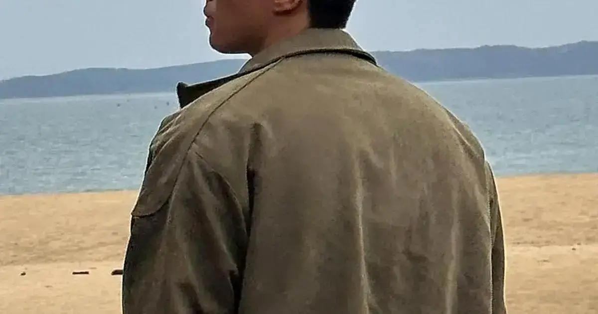 Lee Junyoung fala sobre planos de alistamento militar e polêmica com Jaejoong