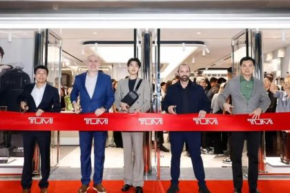 Wei Daxun brilha na inauguração da flagship da TUMI em Xangai