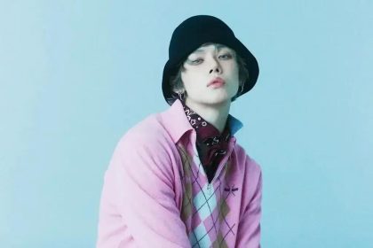 Yeonjun Brilha na Capa Digital da W Korea com Miu Miu em Setembro