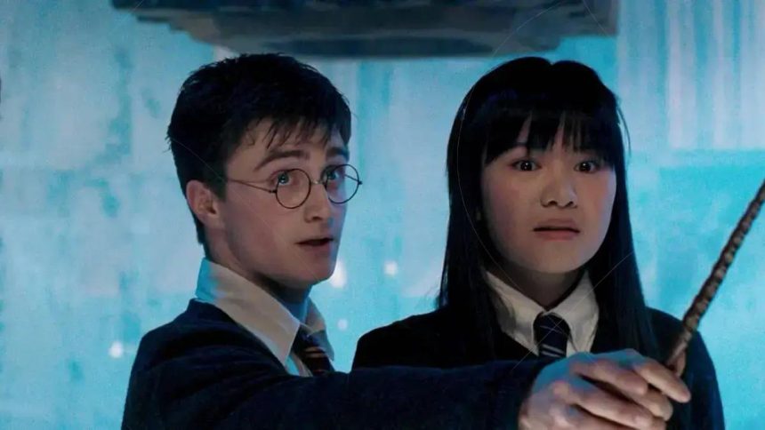 Atriz de Harry Potter revela como o racismo online moldou sua vida e carreira