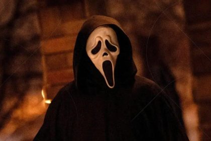 Cinemark lança estande inovador para divulgar Pânico 7 com Ghostface