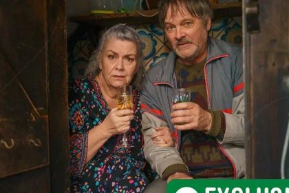 Comédia da BBC aborda golpe de seguro e desafios do Parkinson