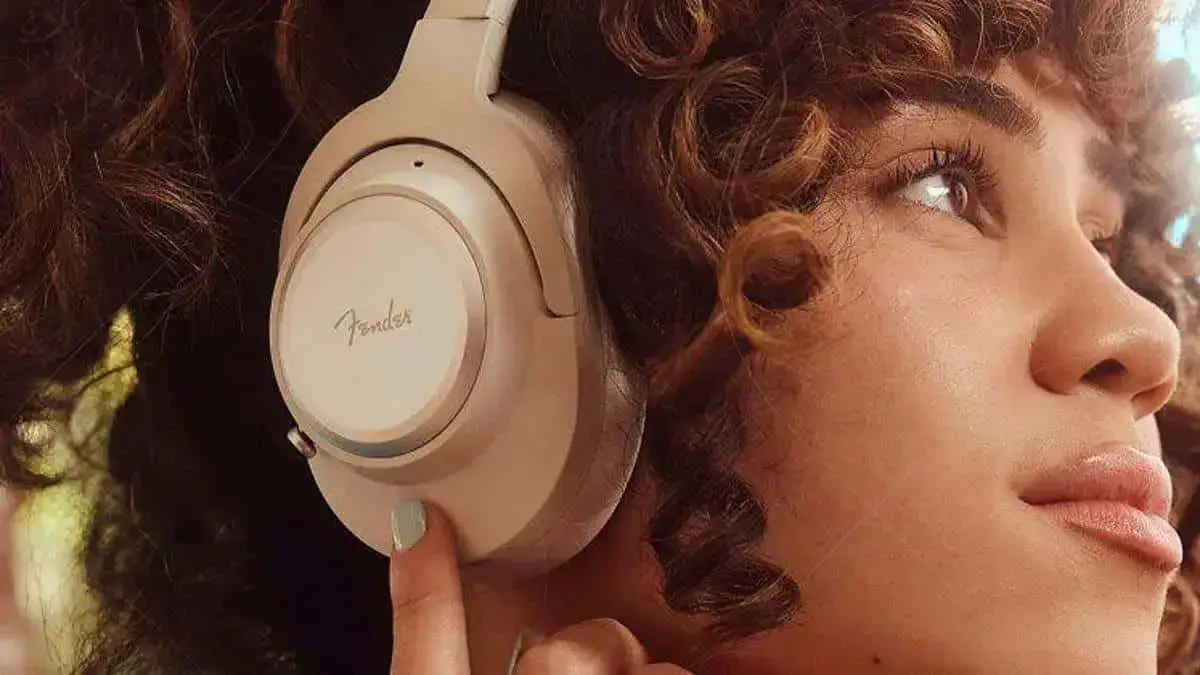 Fender lança seus primeiros fones wireless com bateria que dura dias