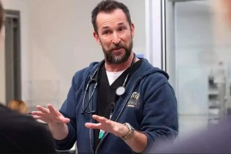 O fim incerto do Dr. Robby em The Pitt: saiba o que esperar da 2ª temporada