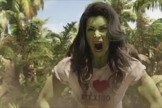 Tatiana Maslany ironiza rumores sobre saída da Marvel e futuro incerto na franquia