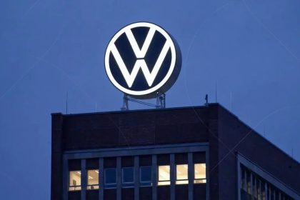 Volkswagen faz recall de mais de meio milhão de carros por falha em câmera traseira