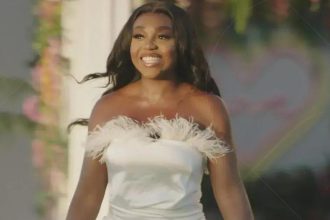 Whitney Adebayo retorna ao Love Island: All Stars em busca de um novo amor