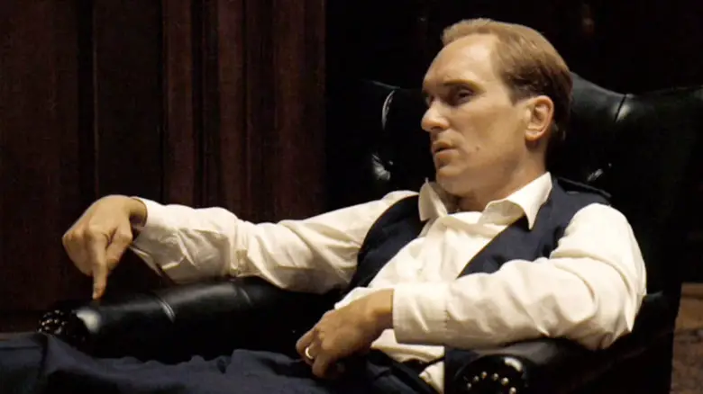 Ausência de Robert Duvall em 'O Poderoso Chefão III' 41 Tom Hagen is exhausted by all the machinations of the mafia in The Godfather Part II