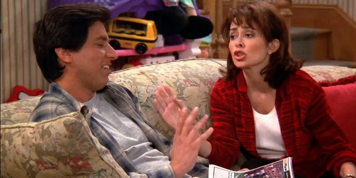 Debra talking to Ray in Everybody Loves Raymond