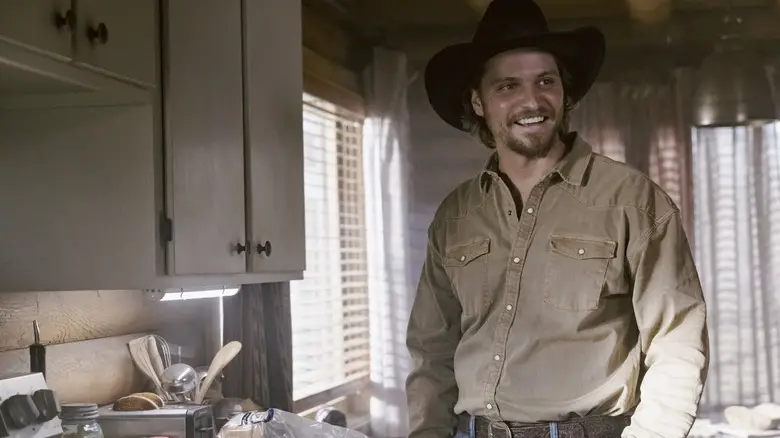 Kayce Dutton smiling like he figured out how to best his enemies in Marshals