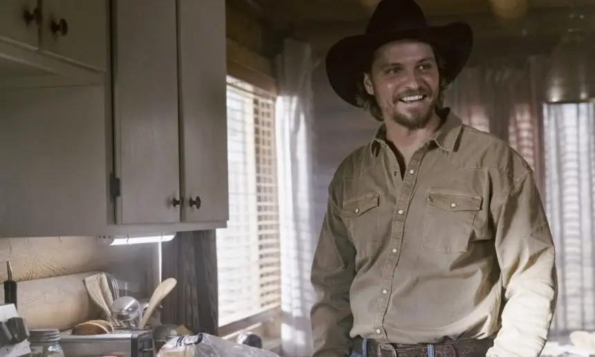 Luke Grimes Revela Dúvidas sobre Participar do Spin-Off ... 38 Luke Grimes hesitação spin-off