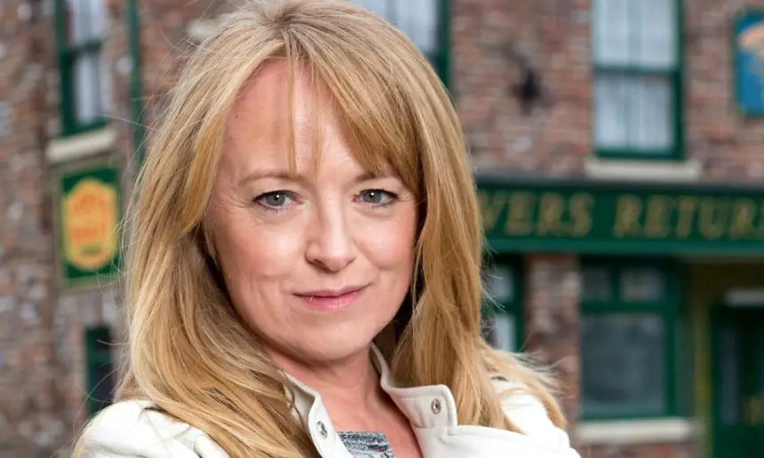 Sally Ann Matthews revela por que deixou Coronation Street 41 Sally Ann Matthews