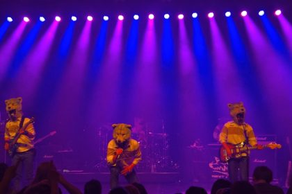 show MAN WITH A MISSION