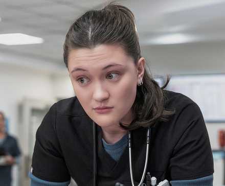 Isa Briones in The Pitt Season 2