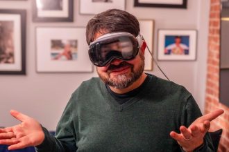 YouTube Apple Vision Pro