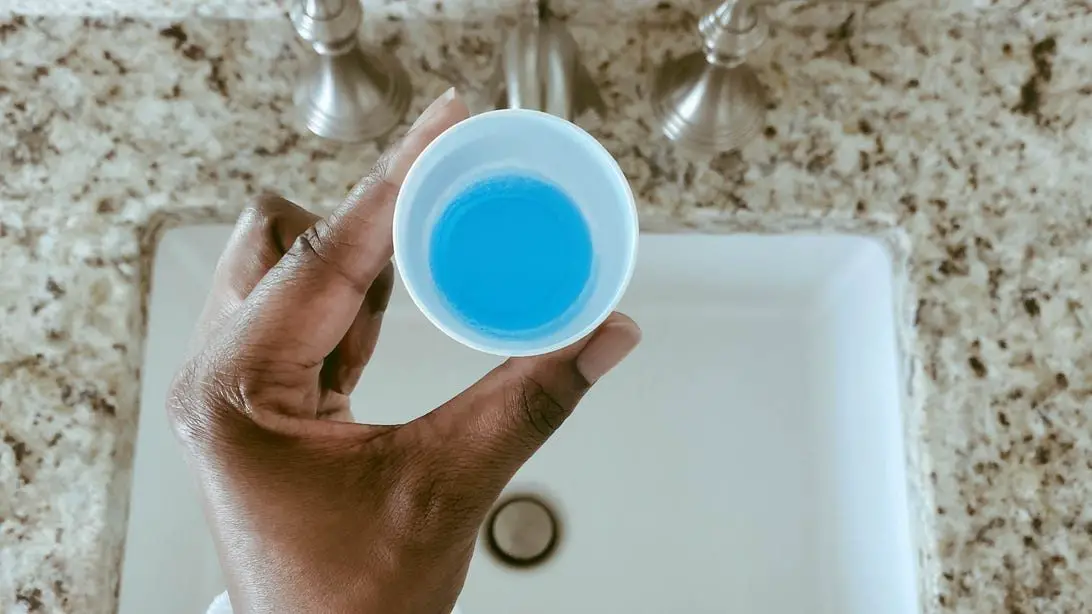 esperar antes de enxaguar