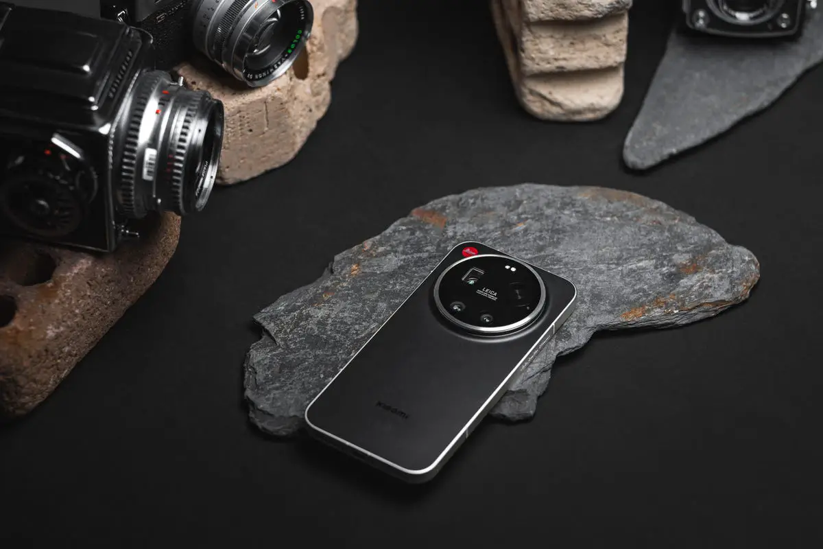 Image of a Leica Xiaomi phone