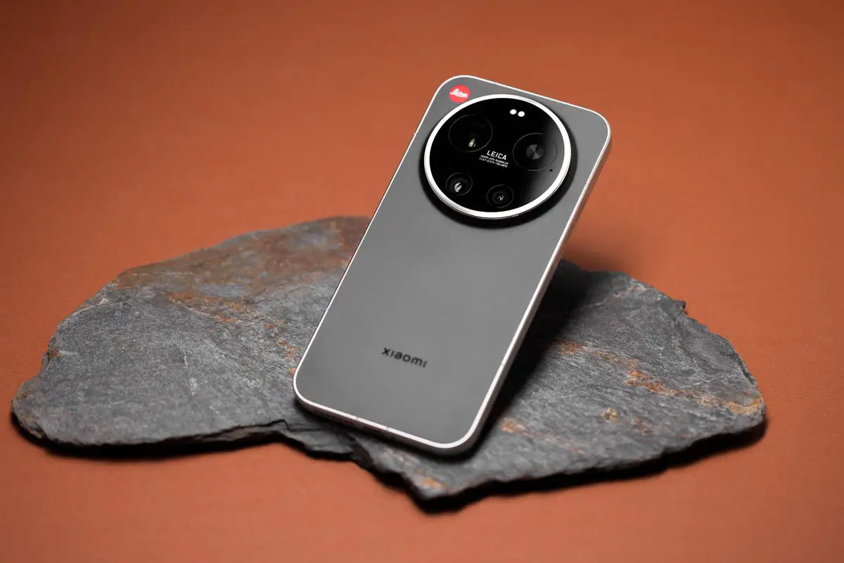 Image of a Leica Xiaomi phone