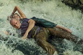 Apex: Charlize Theron e Taron Egerton em Caçada Mortal - Apex