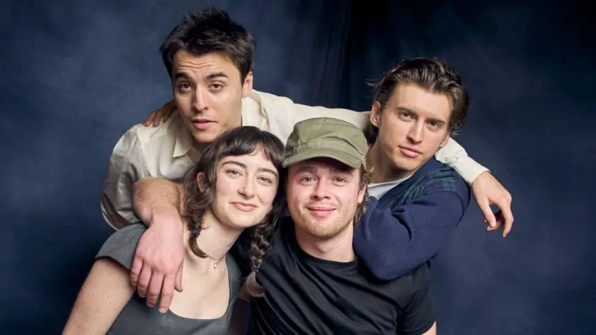 Crash Land: A Comédia Emocional que Nasceu da Pandemia 40 Crash Land: A Comédia Emocional que Nasceu da Pandemia