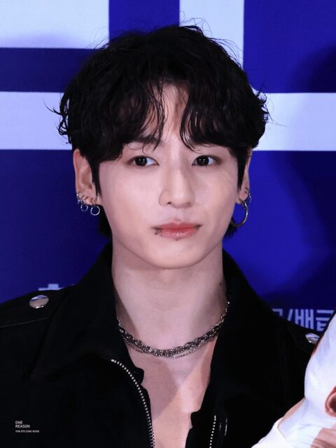 Polêmica: Jungkook do BTS e as Interações no TikTok 41 jungkook-one_reason_jk-480x640 (2)