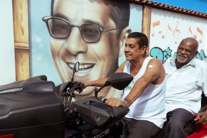 Zeca Pagodinho durante gravações